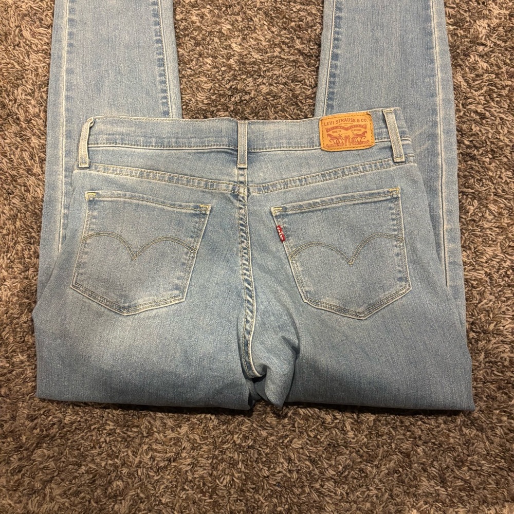 Levi's Women's 311 Shaping Skinny Jeans